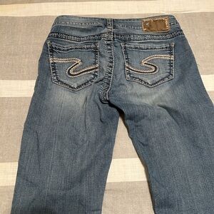 Silver Jeans Women's Cropped Blue Denim